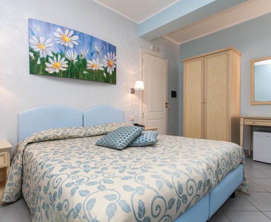 Villa Aurora Ле-Кастелла Экстерьер фото
